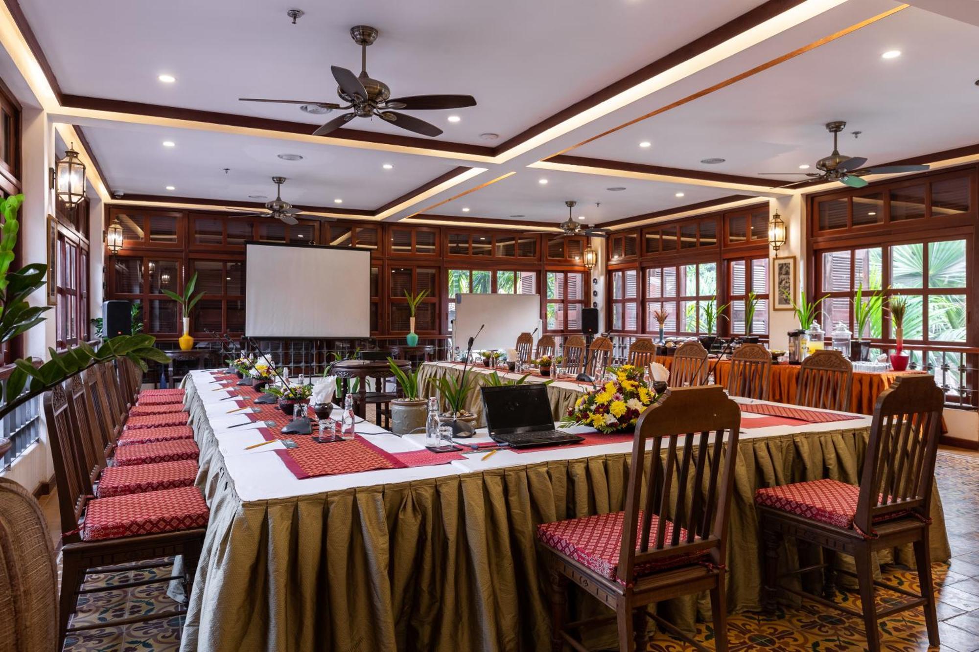 Montra Nivesha Residence And Art Siem Reap Esterno foto